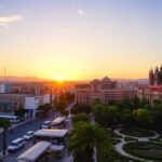 Naplemente Valencia városának panorámája a művészetek városában