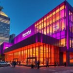 Blumenthal Performing Arts Center éjszaka Charlotte városában.