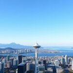 A Vancouver Lookout panorámája a városra és a környező hegyekre.