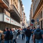 Pénzváltás Bukarest belvárosában, forgalmas utca