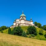 A Cetățuia kolostor a Jászvásár dombtetőjén, gyönyörű panorámával.