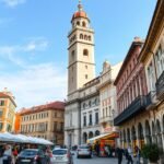 Split Gyümölcs tér hangulatos utcáján, a középkori toronnyal