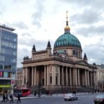Kaiser Wilhelm Emléktemplom a Kurfürstendammon, Berlin történelmi épülete.