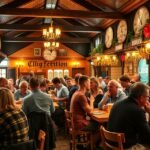 Köln sörház belső, vendégek élvezik a Kölsch sört