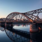 Eiserner Steg híd Frankfurtban a Majna folyó felett naplementében