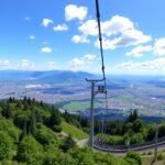 Látkép a Gurten-hegyről Bern közelében, gyönyörű zöldellő tájjal.
