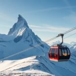 Zermatt Matterhorn Glacier Paradise felvonó a hófödte hegyek között