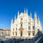 Milánói Dóm panorámás nézet, gótikus építészet Olaszországban