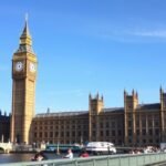 A Big Ben harangtornya és a Parlament épülete Londonban