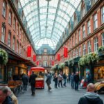 Covent Garden piaca látogatók és árusok között, Londonban