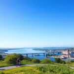 Kerékpározás a Duna partján, Budapest és Balaton között.