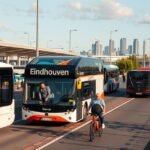 Eindhoven közlekedése: buszok és kerékpárosok az utcán