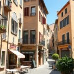 Montpellier Écusson sikátora, kávézókkal és boltokkal.