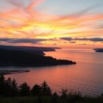 Lélegzetelállító naplemente a Limfjord felett Brovst-nál.