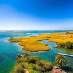 Kristálytiszta lagúnák a Ria Formosa Természeti Parkban Faron