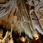 Grutas de García cseppkőbarlangjainak lenyűgöző képződményei Monterreyben
