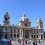 A Metropolitan Katedrális a Zócalo téren Mexikóvárosban.
