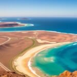 Látkép Playa Blanca irányából Fuerteventura felé, gyönyörű tengerparttal