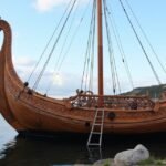 Oseberg viking hajó másolata Tønsbergben Norvégiában