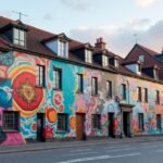 Színes falfestmények Stavangerben, Norvégiában a Nuart Fesztivál során.